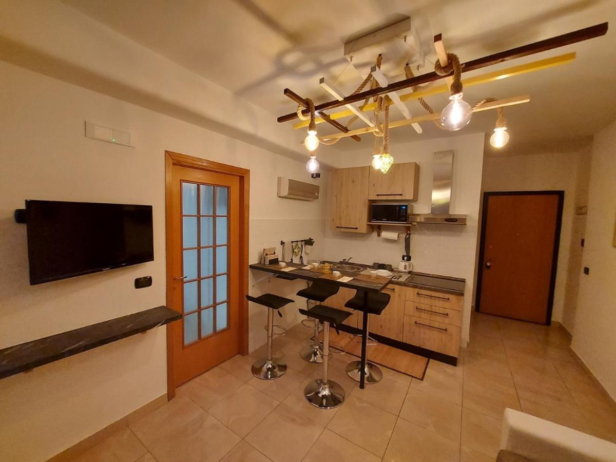 Appartamento Balzico House Salerno Esterno foto