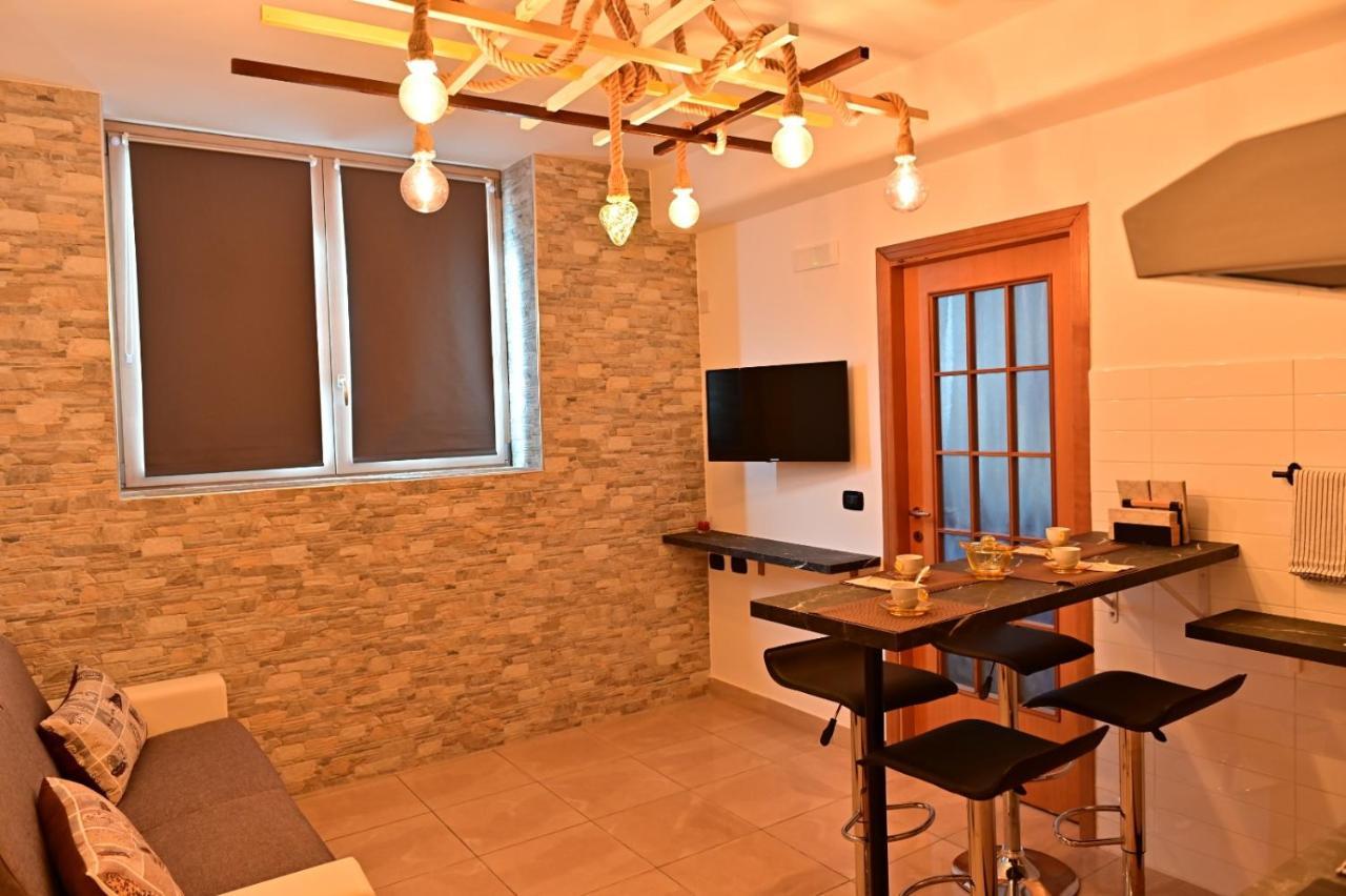 Appartamento Balzico House Salerno Esterno foto